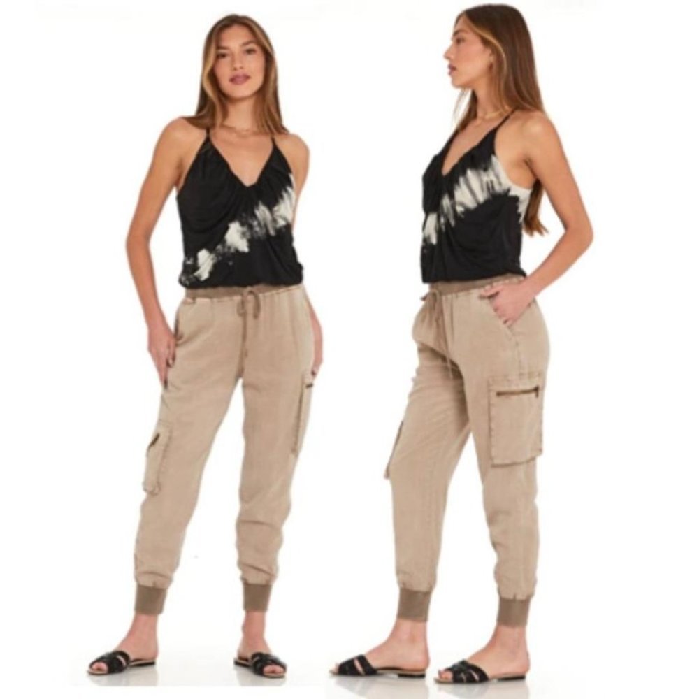 Young Fabulous & Broke YFB Cargo Joggers Tan